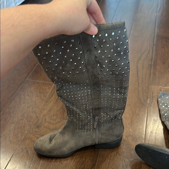 Studded Gray Suede Boots- size 7.5 - Picture 4 of 5